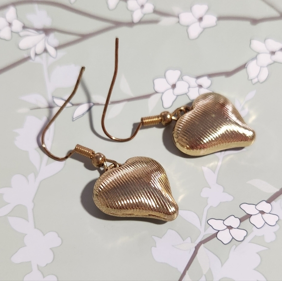 Heart Fish Hook Gold Color Dangle Earrings - Picture 2 of 3